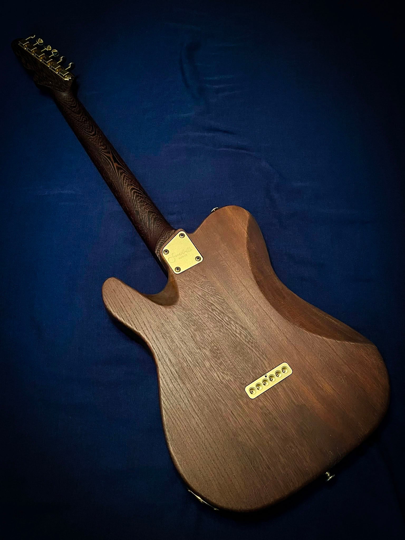 RoyalT Gold Limited Edition